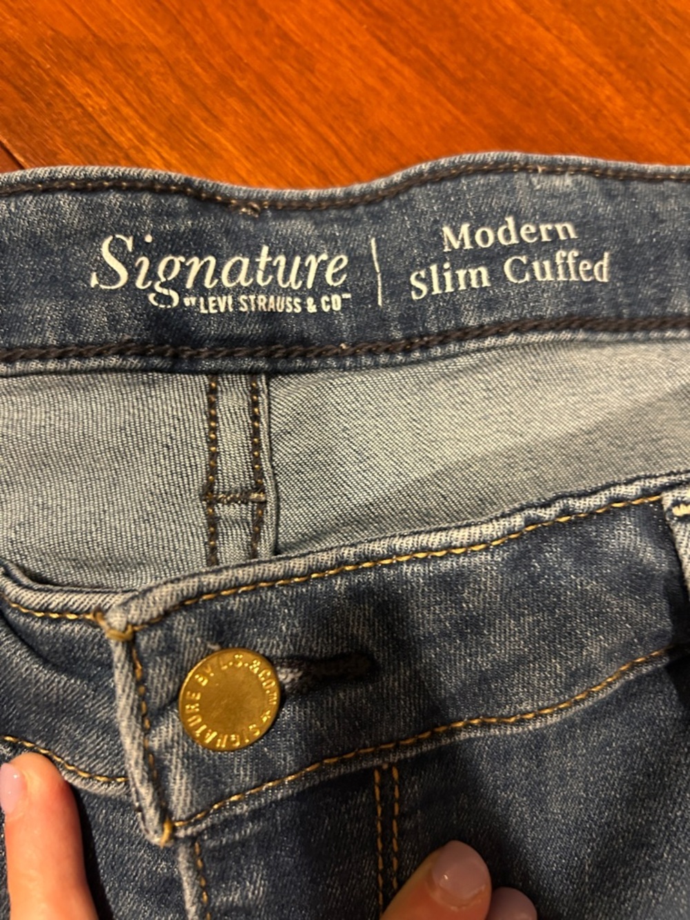 Signature by Levi Strauss Women's Medium Blue Boyfriend Jeans - Picture 2 of 5